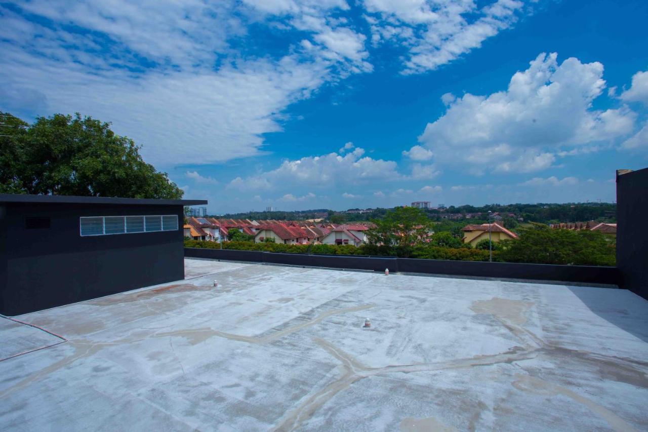 Stella - Johor Bahru